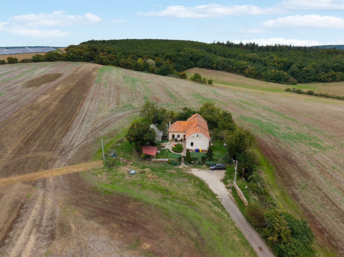 Prodej rodinného domu 102 m², pozemek 484 m² – fotografie 3