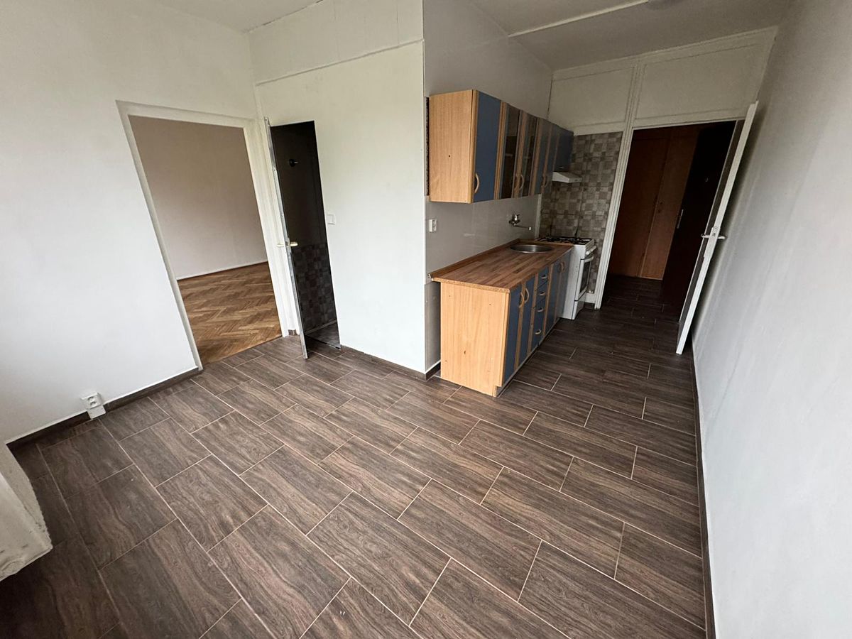 Pronájem bytu 2+1 68 m² – fotografie 2