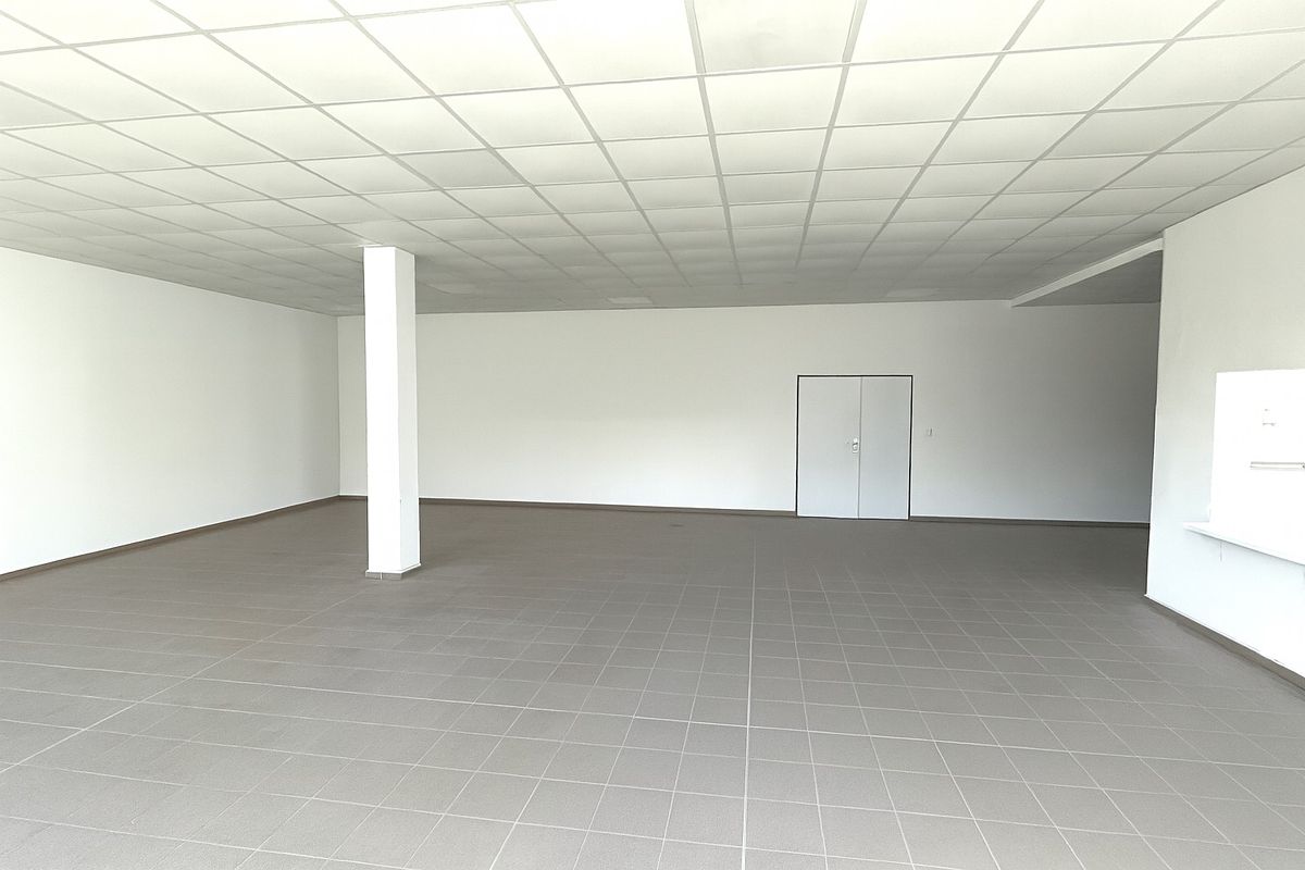 Pronájem skladového prostoru 234 m² – fotografie 4