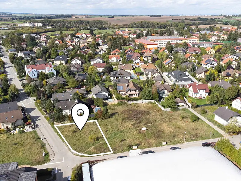 Prodej stavebního pozemku 658 m², Rudná – náhled fotky 1