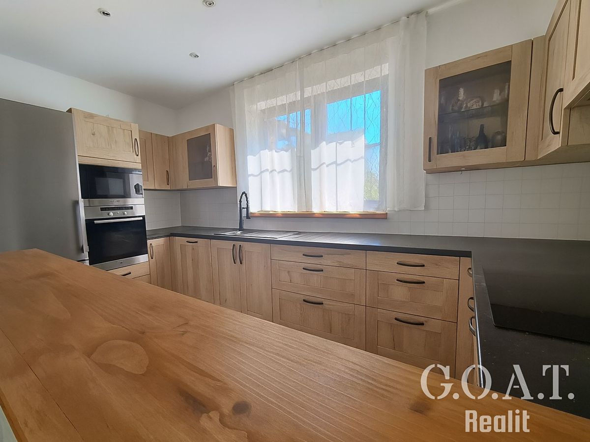 Prodej rodinného domu 104 m², pozemek 800 m² – fotografie 3