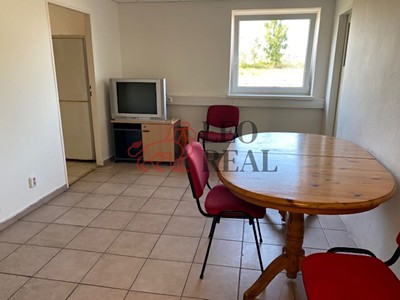 Комерційне приміщення в оренду, 150 м² (2 з 7)