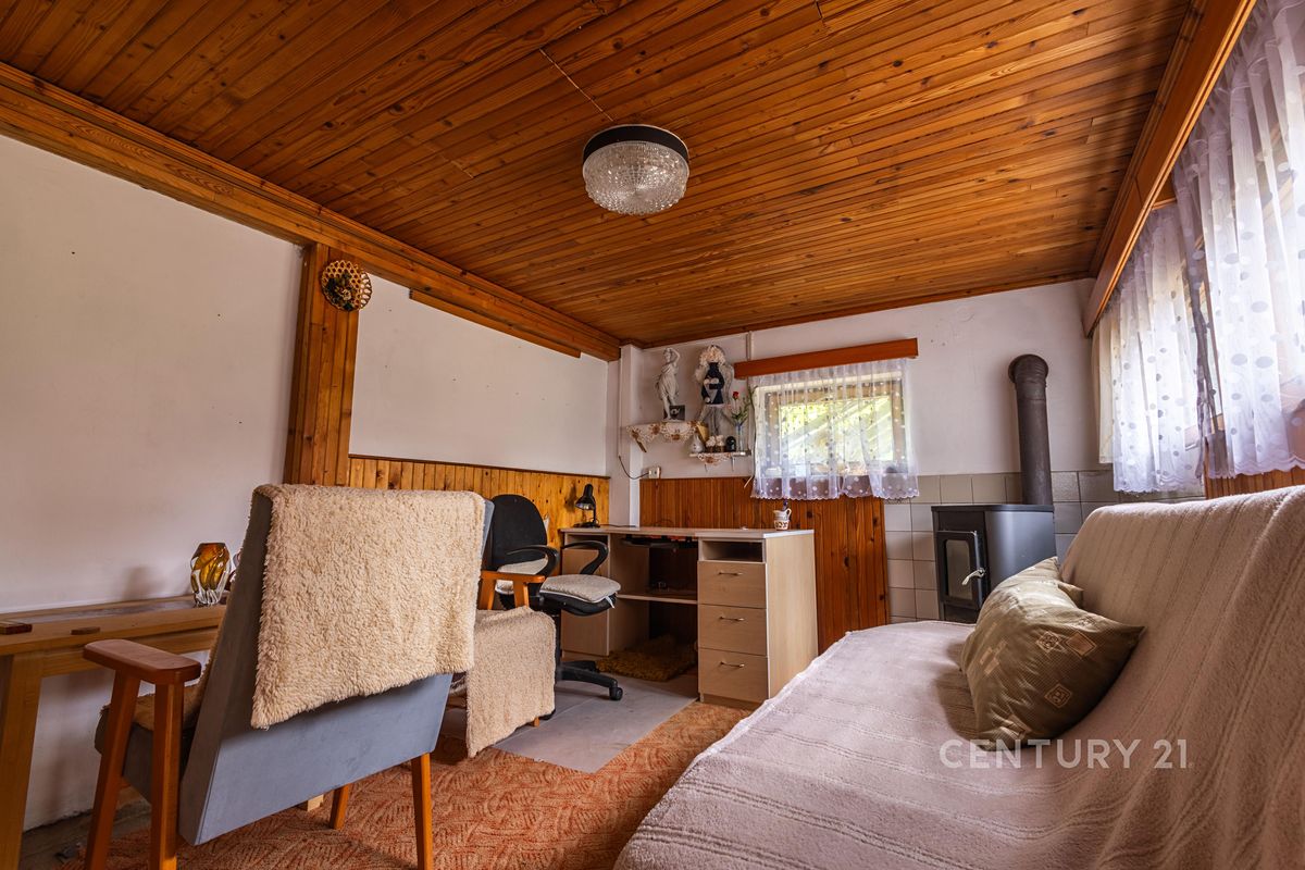 Prodej chalupy 56 m², pozemek 757 m² – fotografie 2