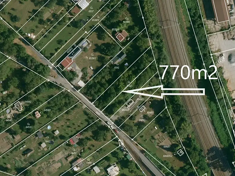 Prodej stavebního pozemku 770 m², Přerov – náhled fotky 1
