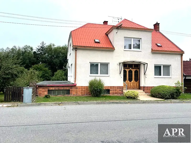 Prodej rodinného domu 234 m², pozemek 1436 m², Horní Němčí – náhled fotky 3