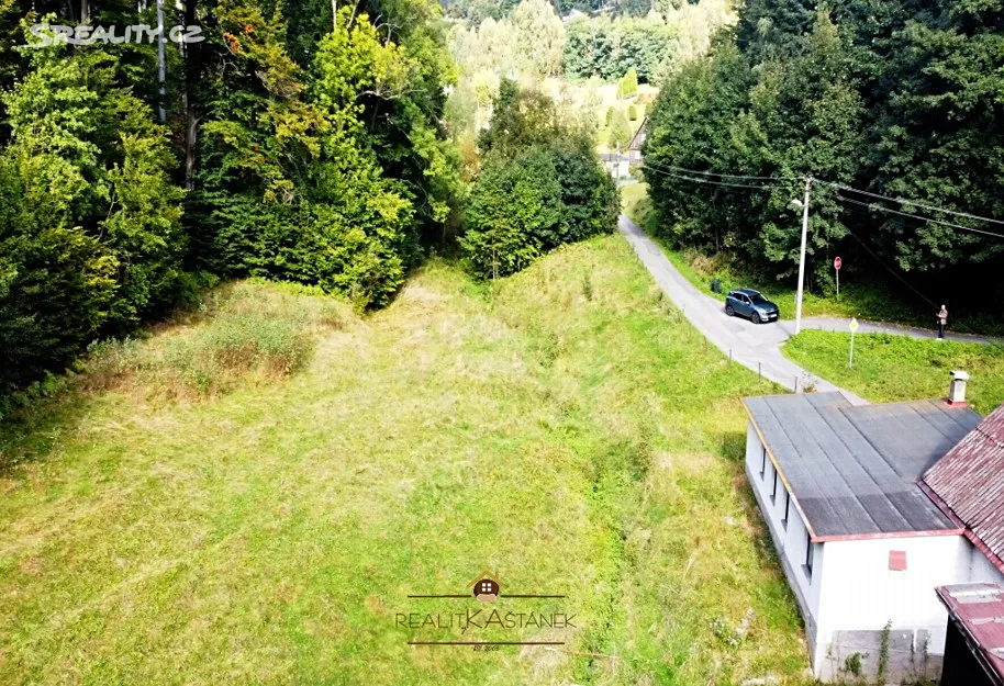 Prodej stavebního pozemku 2000 m² – pohled 3
