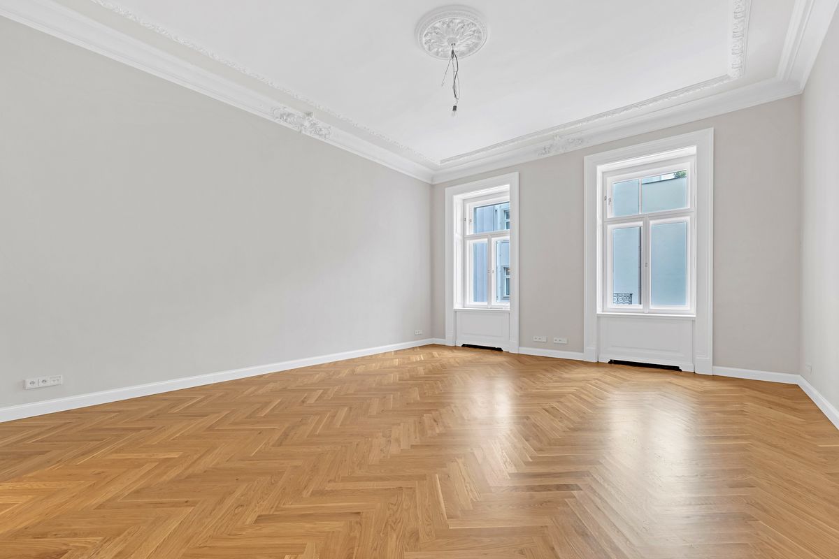 Pronájem kanceláře 350 m² – fotografie 2
