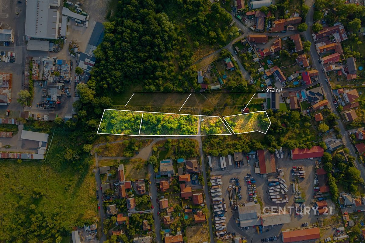 Prodej stavebního pozemku 4973 m² – fotografie 2