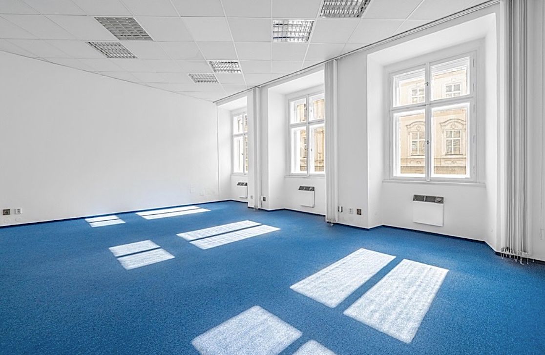 Pronájem kanceláře 400 m² – fotografie 2