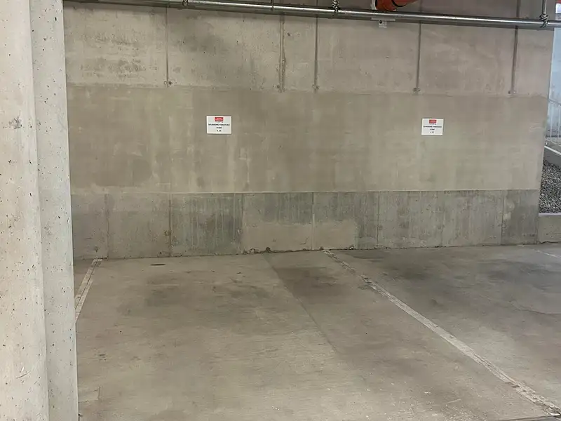 Pronájem garážového stání 14 m², Brno – náhled fotky 3