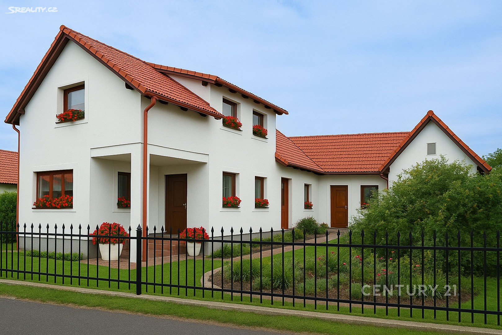 Prodej  vícegeneračního domu 233 m², pozemek 1 748 m², okres Nymburk