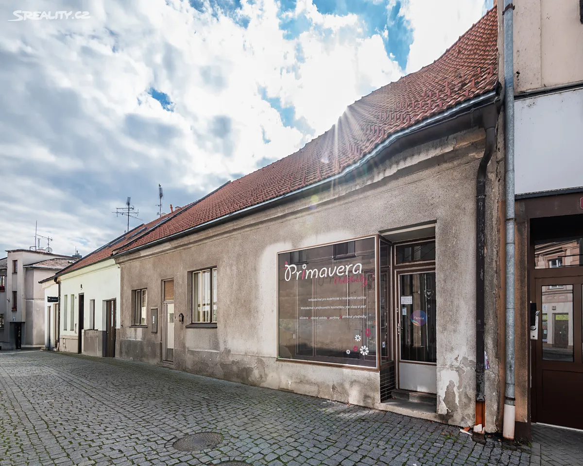 Prodej rodinného domu 178 m², pozemek 417 m² – pohled 3