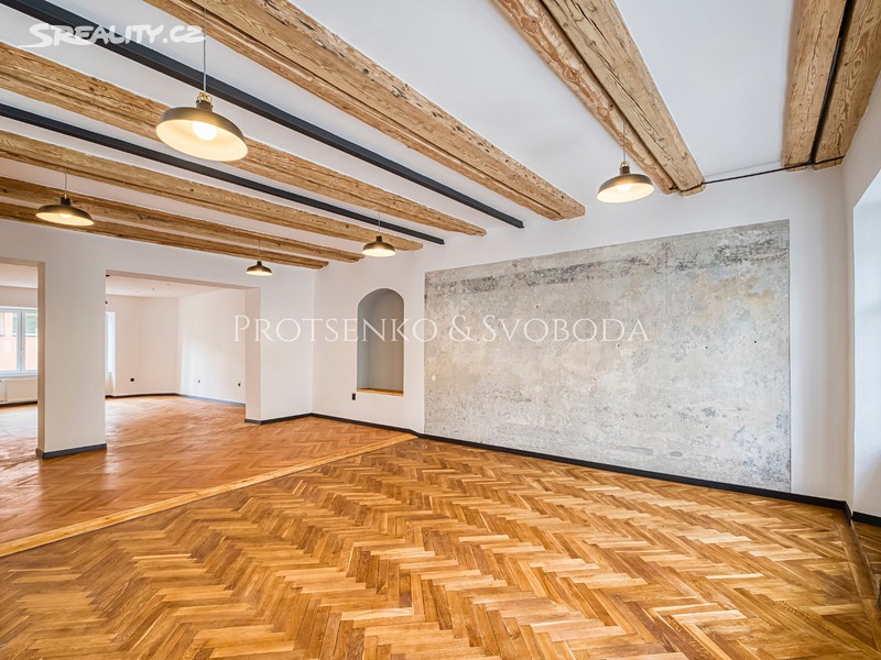 Pronájem kanceláře 127 m², Třebíč