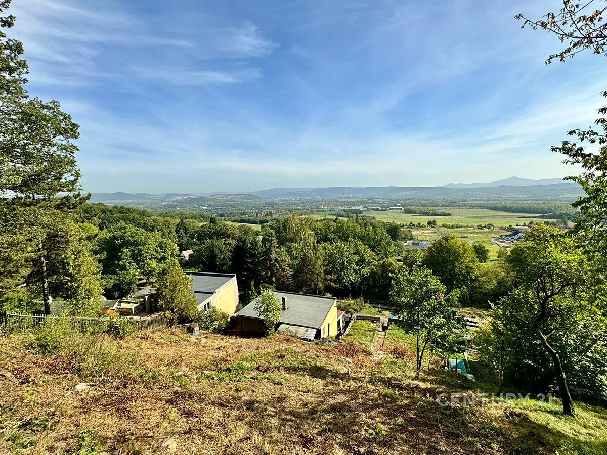 Prodej stavebního pozemku 738 m²