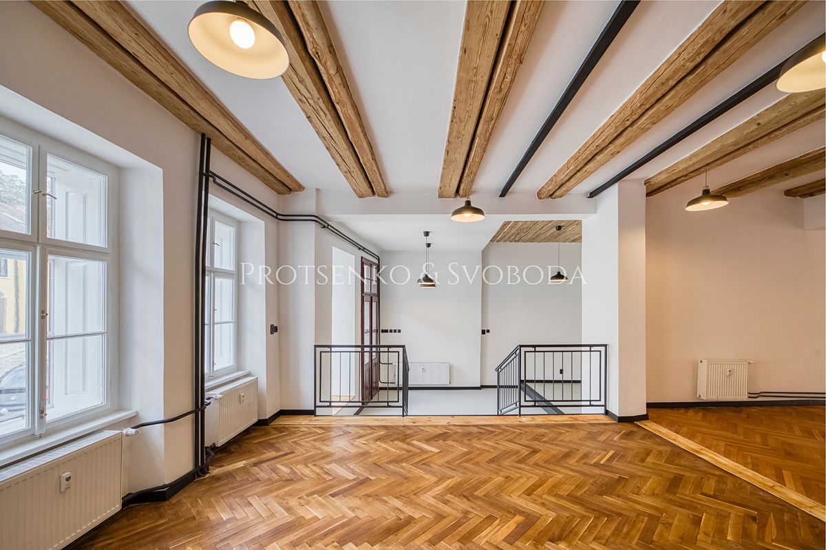 Pronájem obchodního prostoru 127 m² – fotografie 3
