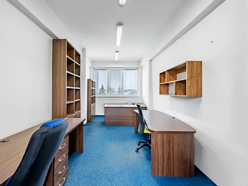 Pronájem kanceláře 33 m², Mníšek pod Brdy – náhled fotky 3