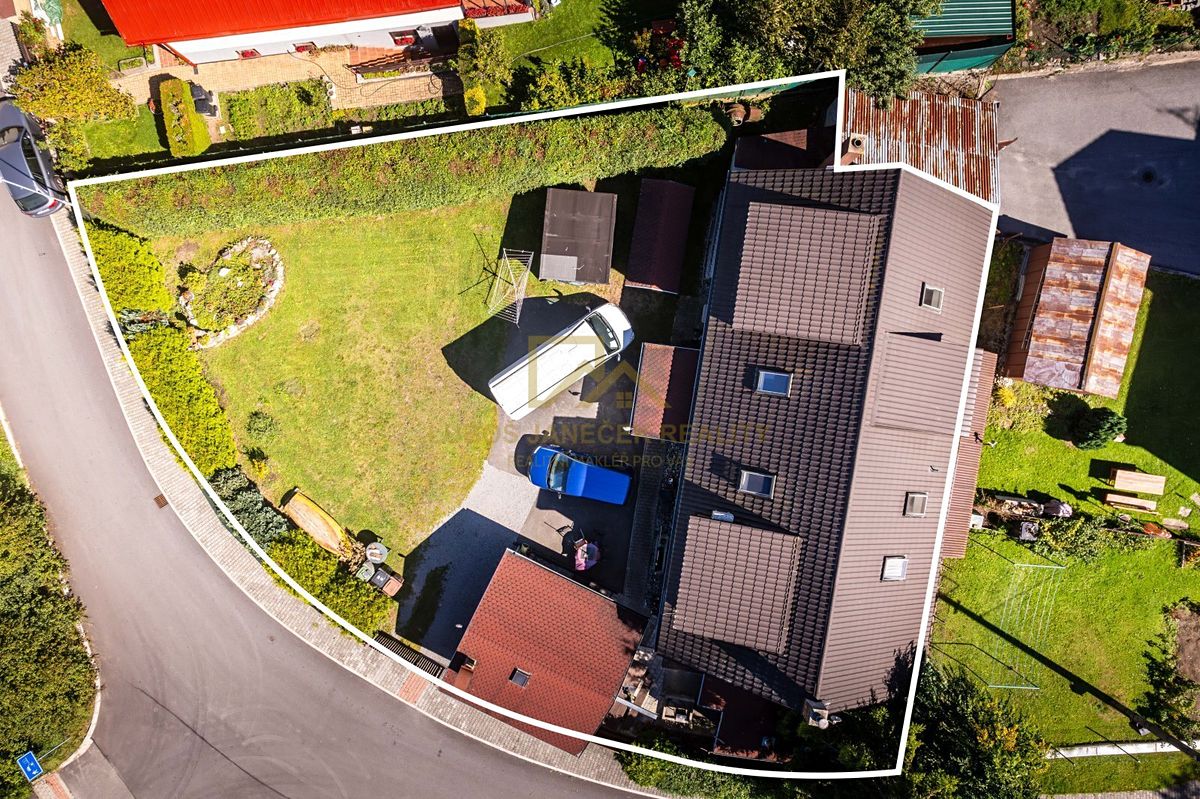 Prodej rodinného domu 210 m², pozemek 736 m² – fotografie 4