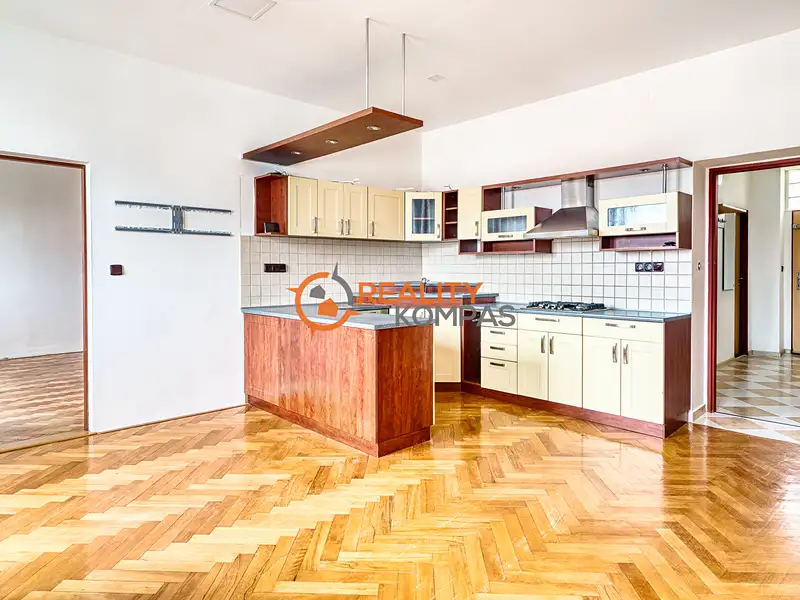 Pronájem bytu 3+kk 76 m², Hodonín – náhled fotky 1