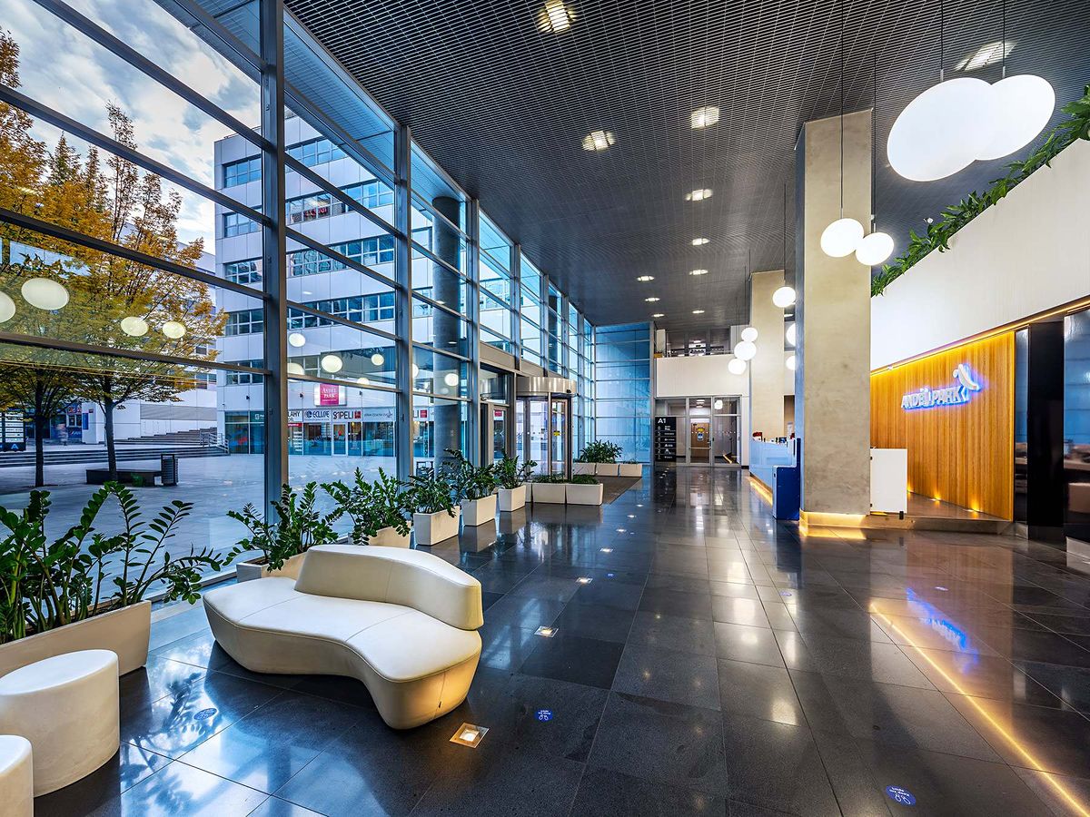 Pronájem kanceláře 1620 m² – fotografie 5