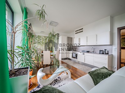 Pronájem bytu 3+kk 102 m² (Jednopodlažní)