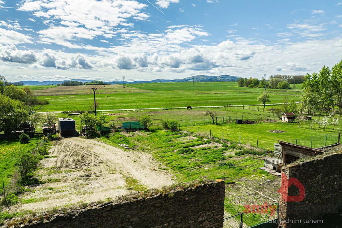 Prodej rodinného domu 165 m², pozemek 2623 m² – fotografie 2