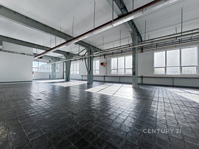 Комерційне приміщення в оренду, 1 920 м² (2 з 25)