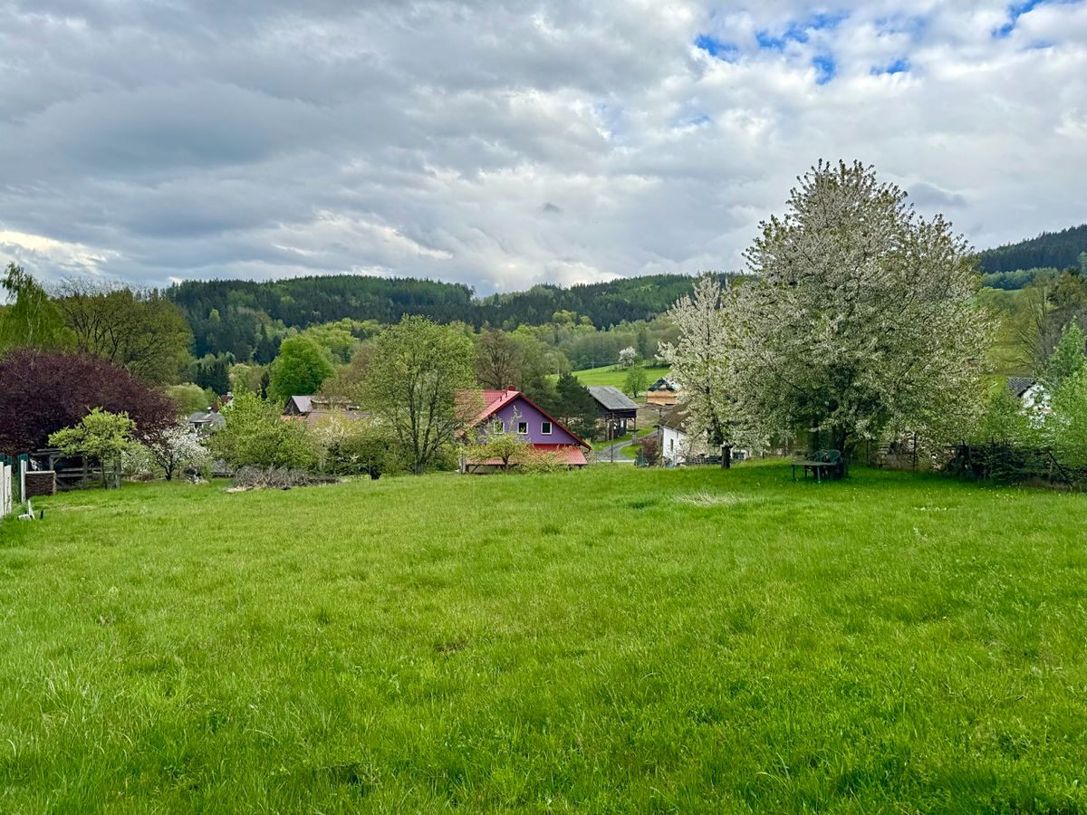 Prodej stavebního pozemku 1662 m² – fotografie 3