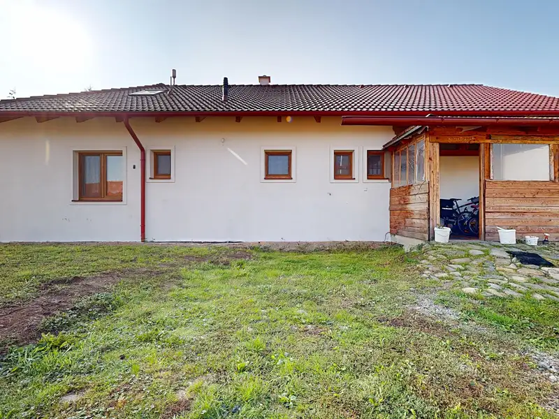 Prodej rodinného domu 121 m², pozemek 1546 m², Nasavrky – náhled fotky 2