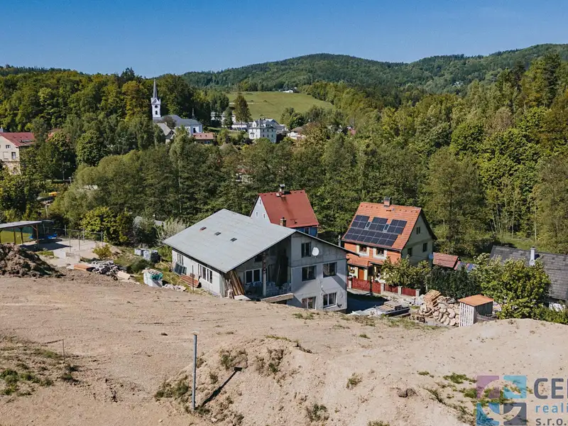 Prodej stavebního pozemku 794 m², Liberec – náhled fotky 2