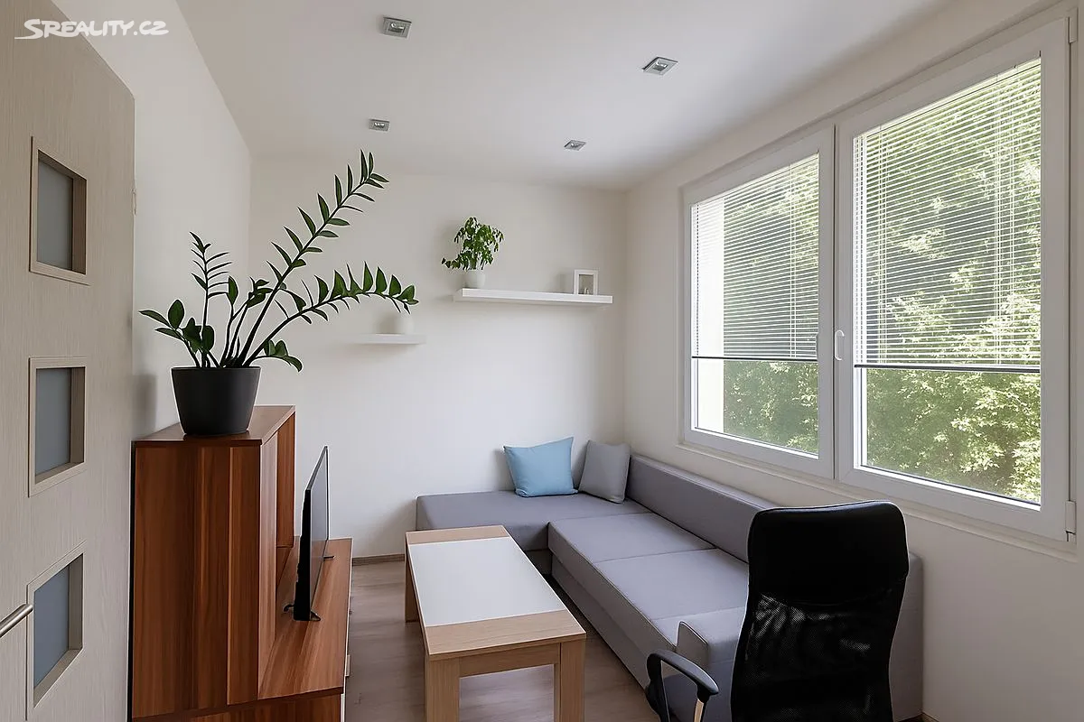 Prodej bytu 1+1 33 m², Chomutov