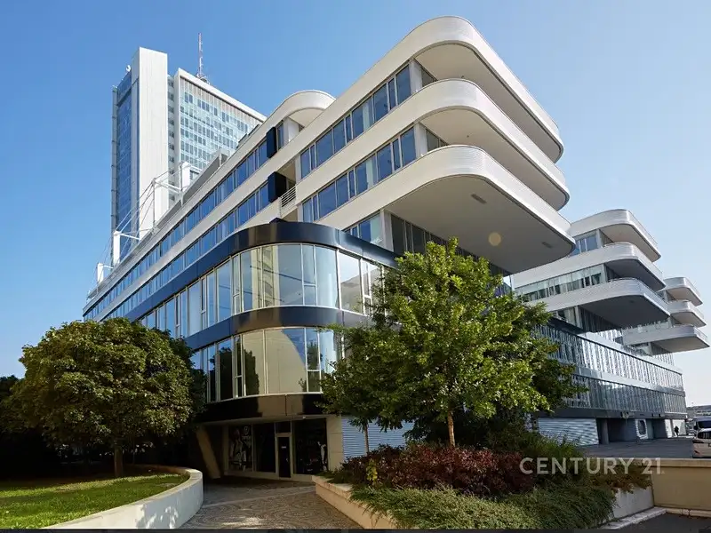 Pronájem kanceláře 397 m², Praha – náhled fotky 1