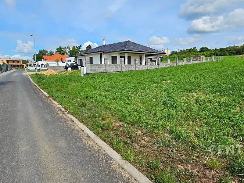 Prodej stavebního pozemku 1416 m², Moravský Krumlov – náhled fotky 3