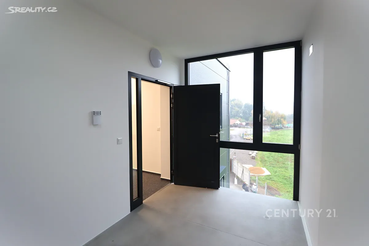 Pronájem kanceláře 250 m² – pohled 4