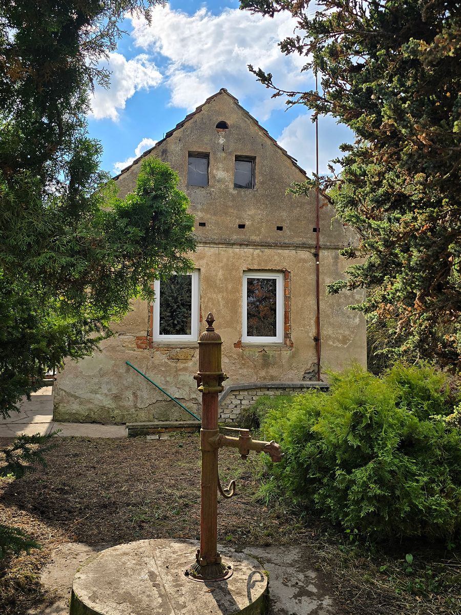 Prodej rodinného domu 300 m², pozemek 1328 m²