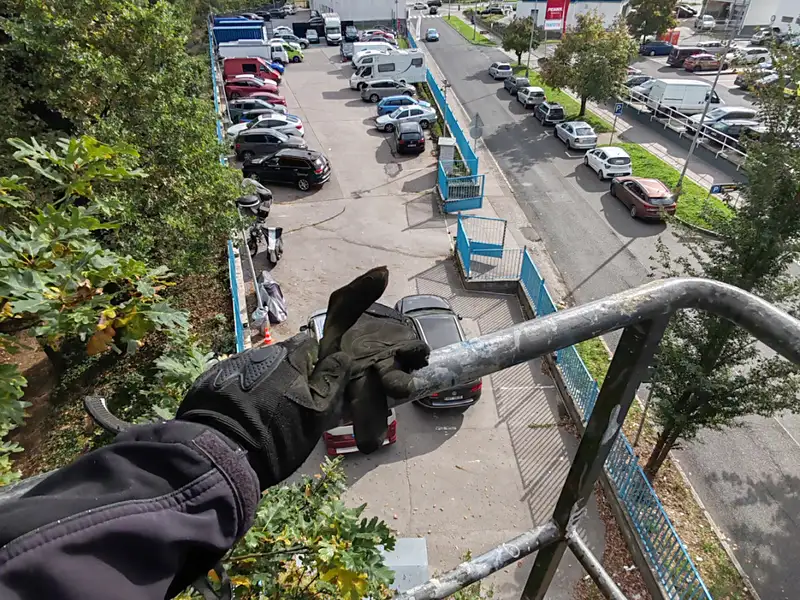 Pronájem garážového stání 15 m², Praha – náhled fotky 3