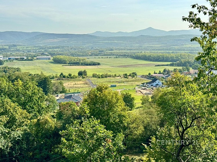 Grundstück zum Kauf, 738 m² (2 von 4)
