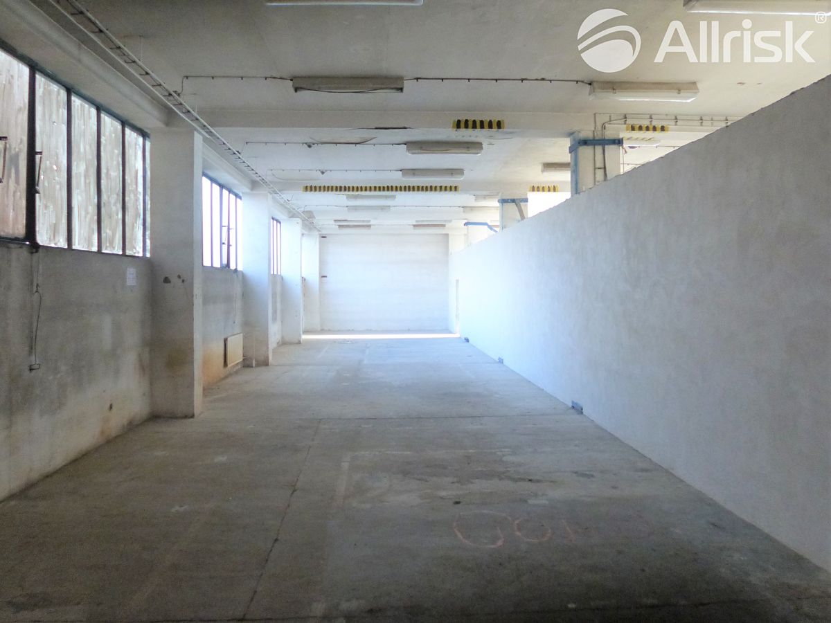 Pronájem výrobní haly, prostoru 900 m² – fotografie 5