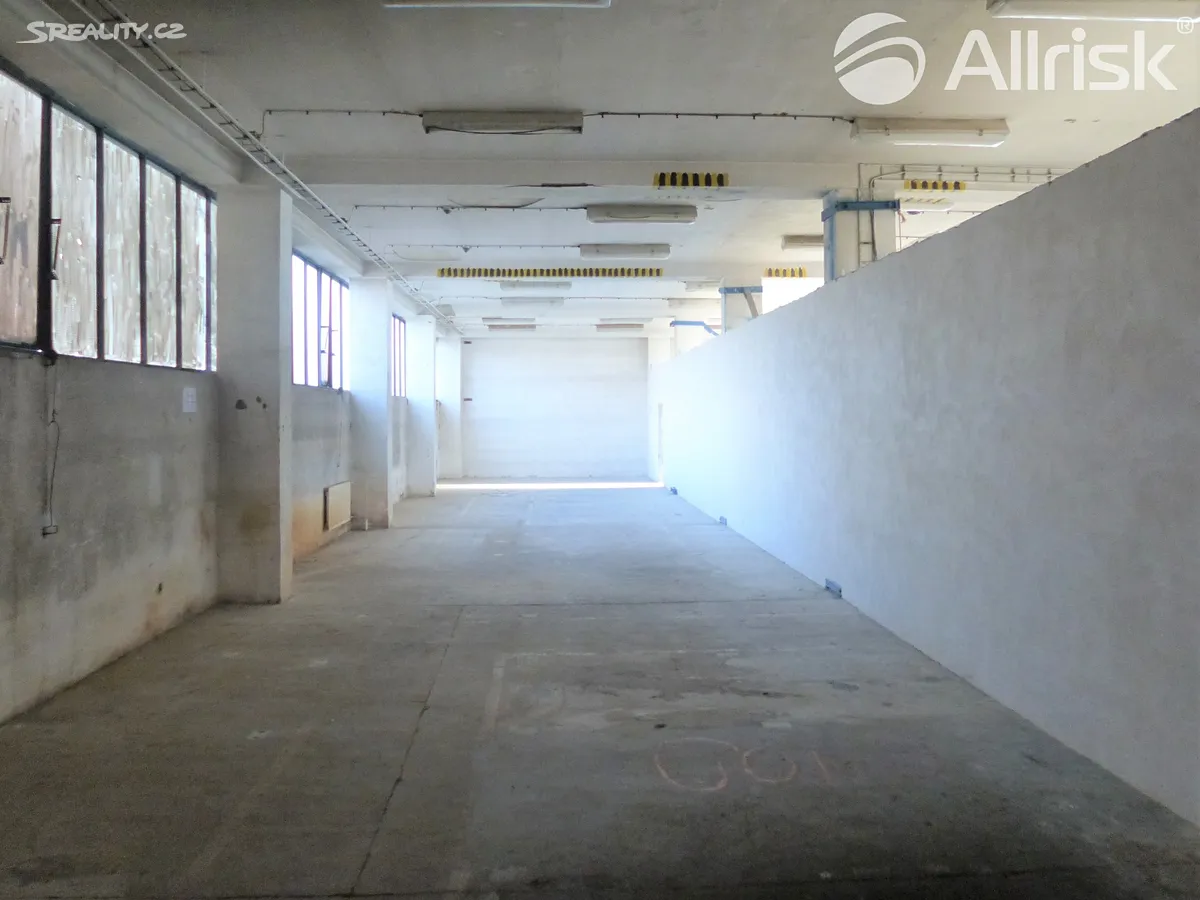 Pronájem výrobní haly, prostoru 900 m² – pohled 5