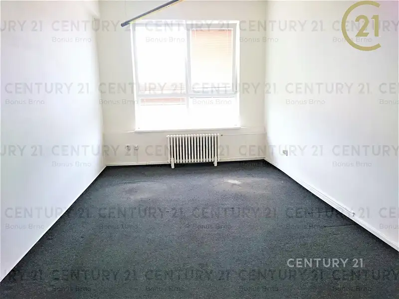 Pronájem kanceláře 20 m², Blansko – náhled fotky 1