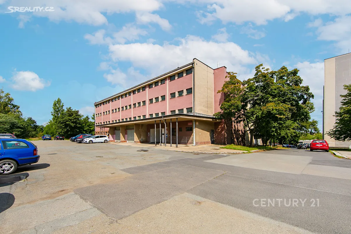 Pronájem garážového stání 12 m², Tomanova