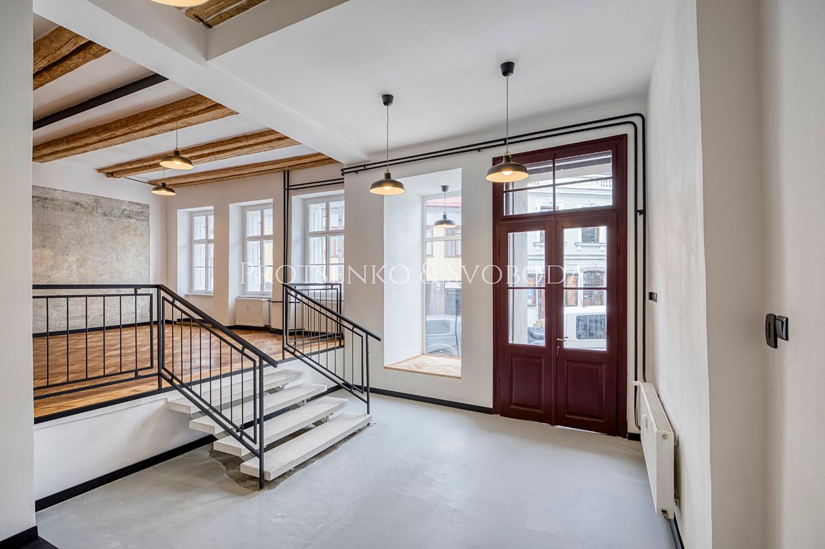 Pronájem obchodního prostoru 127 m² – fotografie 4