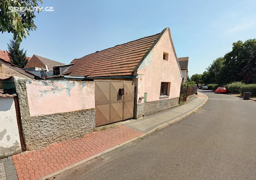 Prodej rodinného domu 190 m², pozemek 374 m², Horní Počaply