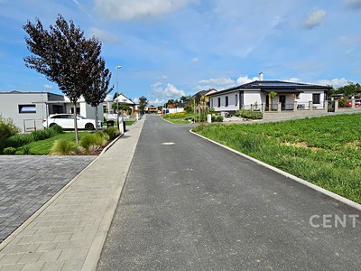 Prodej pozemku, 1 379 m² (2 z 6)