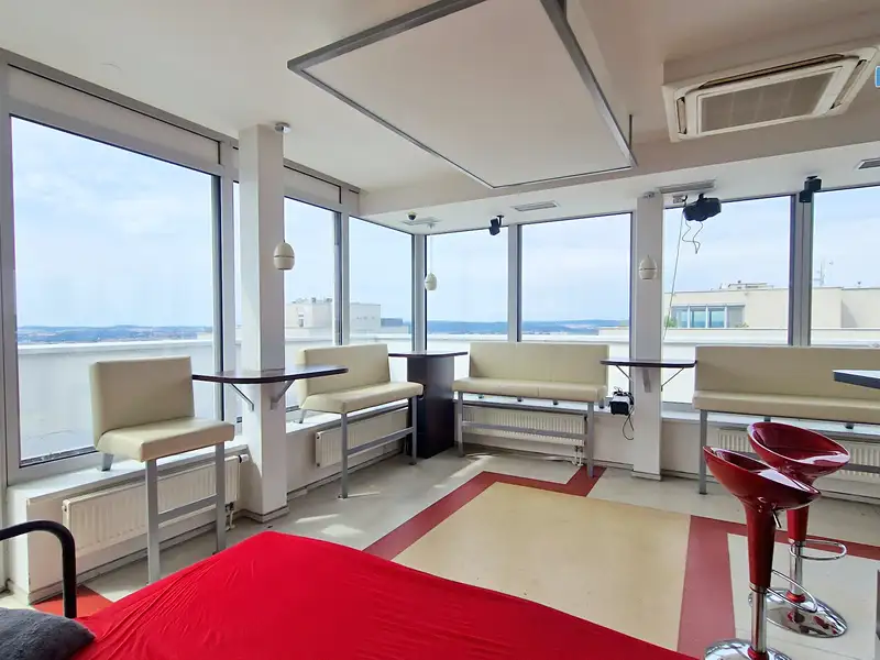 Pronájem obchodního prostoru 214 m², Brno – náhled fotky 3