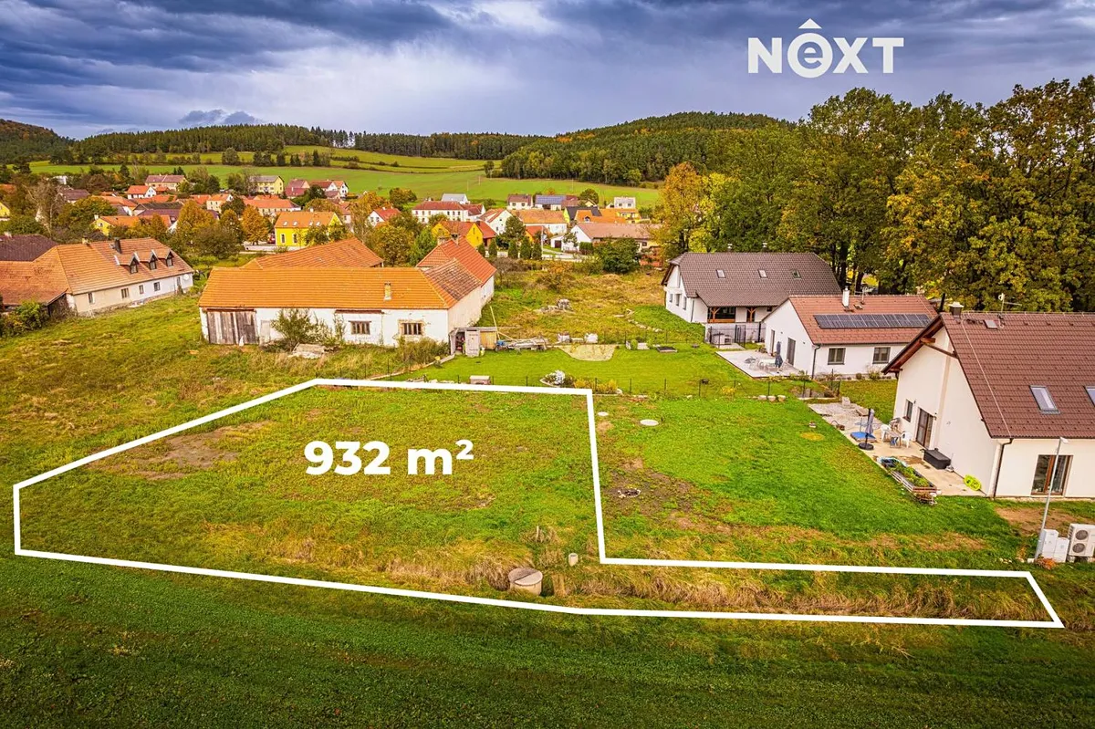 Prodej stavebního pozemku 932 m²