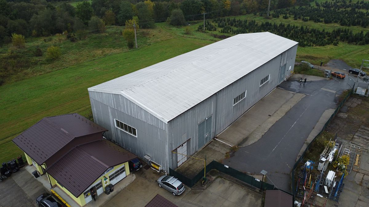 Pronájem skladového prostoru 1900 m²