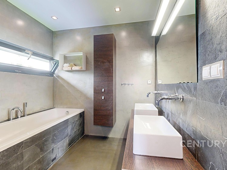 Prodej domu, 183 m² (26 z 65)