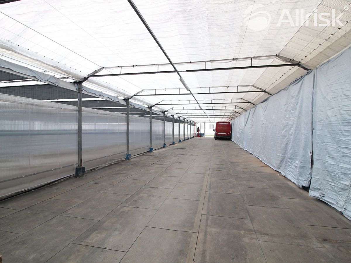 Pronájem skladového prostoru 75 m² – fotografie 2