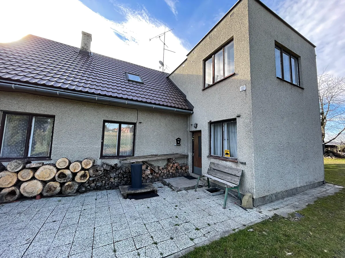 Prodej rodinného domu 170 m², pozemek 1780 m² – pohled 2