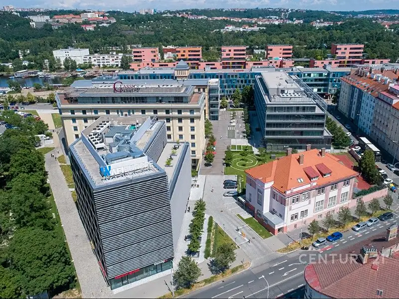 Pronájem kanceláře 369 m², Praha – náhled fotky 2